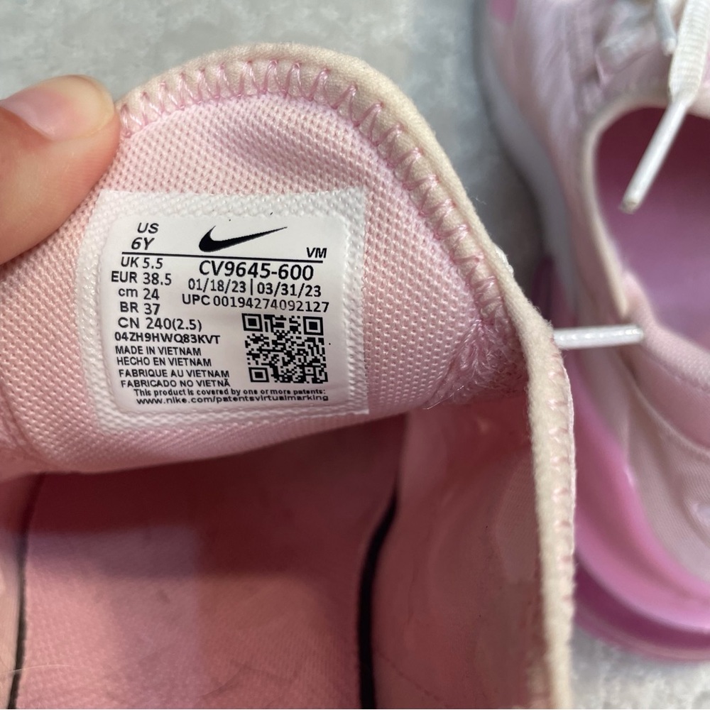 Nike Air Max 270 in Pink - Picture 8 of 8